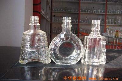 生产销售各种玻璃制品玻璃瓶酒瓶-徐州悦达(原腾达)玻璃制品